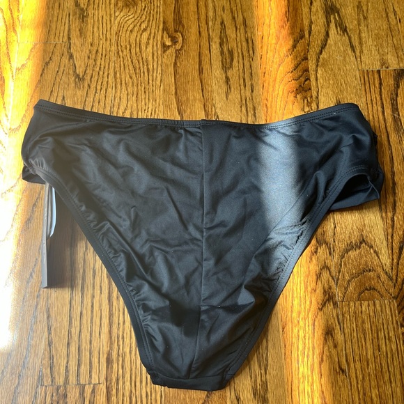 La Blanca shirred band hipster bottom. - Picture 3 of 4